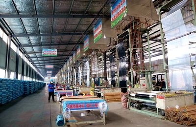 临泽县人民政府-临泽:涉农企业生产忙 春耕备耕有保障